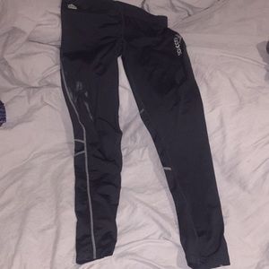 Small SAUCONY black womens leggings